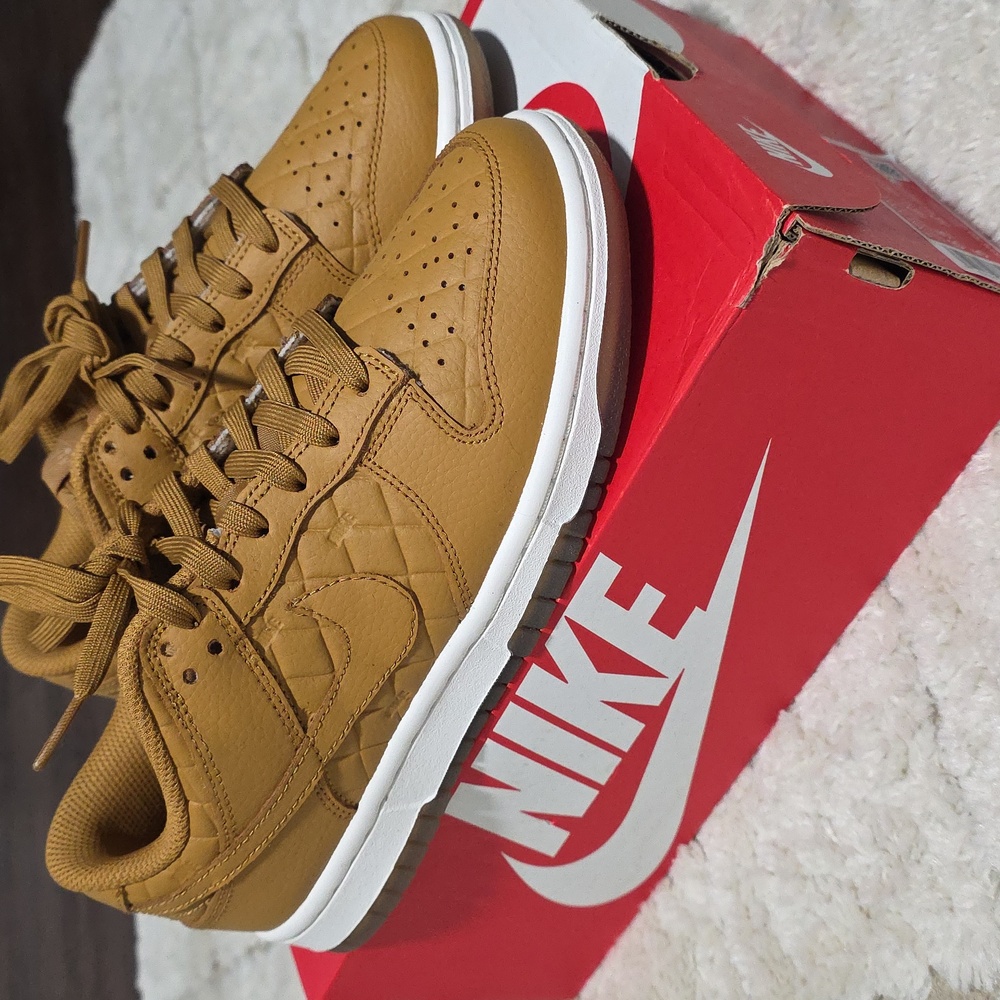Nike Women's Wheat Dunks - Size 6.5